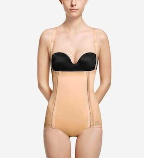 Why do I need a compression garment after a plastic surgery?